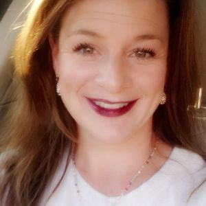 Meet your Posher, Debbe